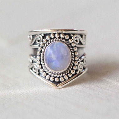 MOONSTONE-RING---VINTAGE-SIGNET