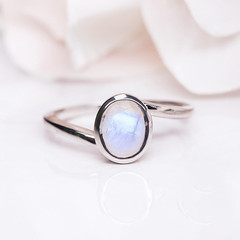 MOONSTONE RING - WHITE VISION