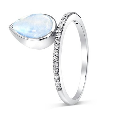 MOONSTONE  RING - TRICKLING GRACE