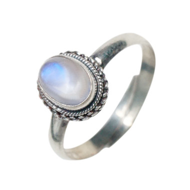 MOONSTONE RING - RETRO